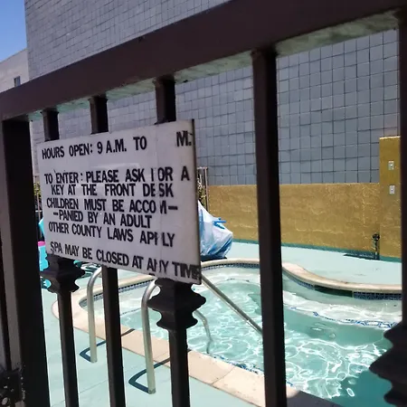 Sunburst Spa & Suites Motel-2